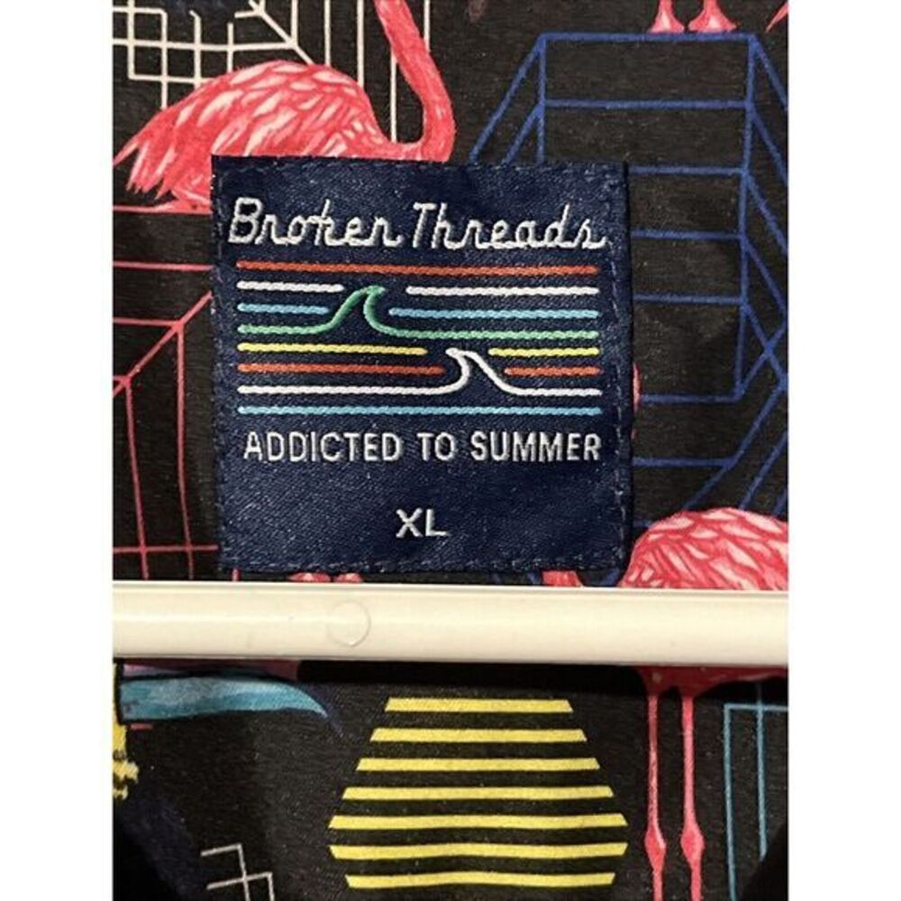 Broken Threads Addicted To Summer Flamingo‎ Button Up Great Design!! XL Size - Picture 3 of 4